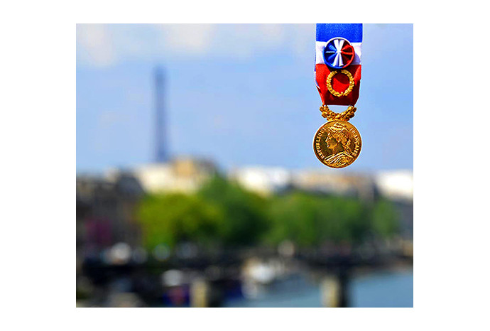 Vente de médailles du travail, vos remises de médailles assurées pour la fin d'année 2017 !